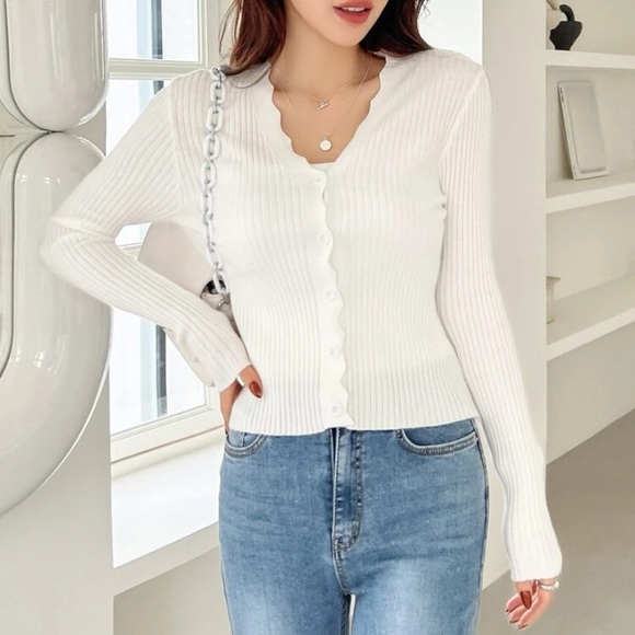 Scallop trim ribbed cardigan - Picture 3 of 6